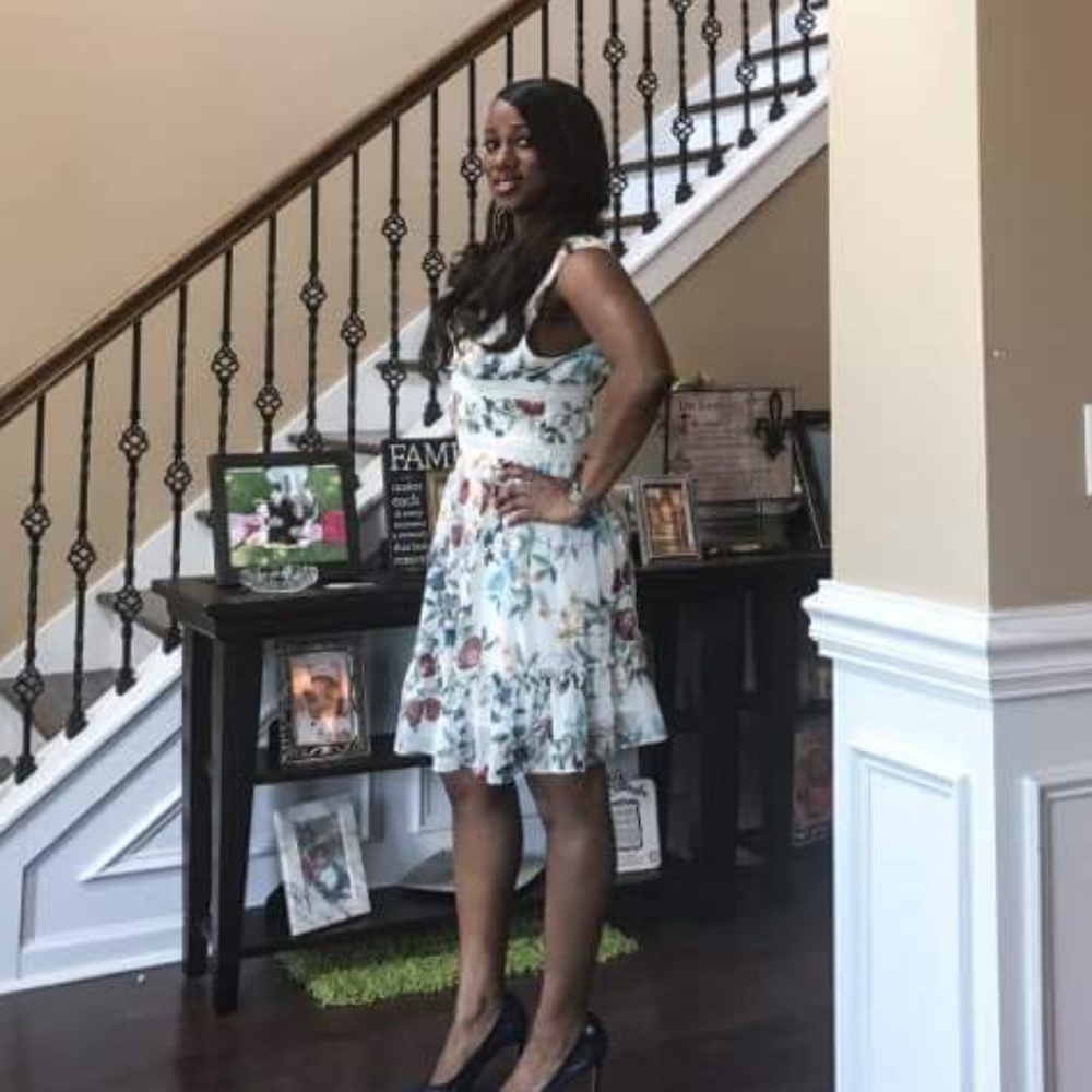 Beautiful Spring Dress - Picture 2 of 4